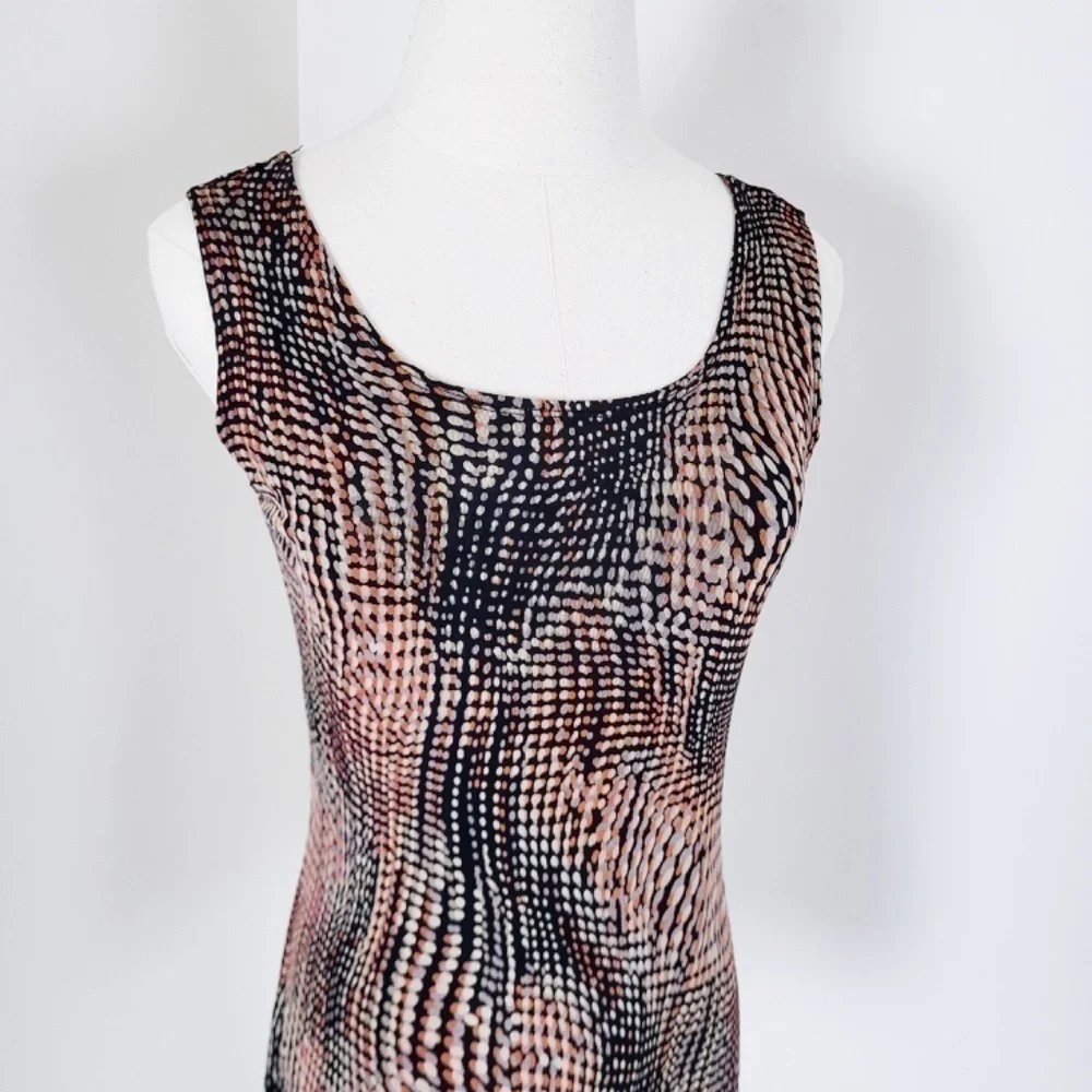FREE W PURCHASE Abstract sleeveless bodycon top cyber print - Picture 6 of 10
